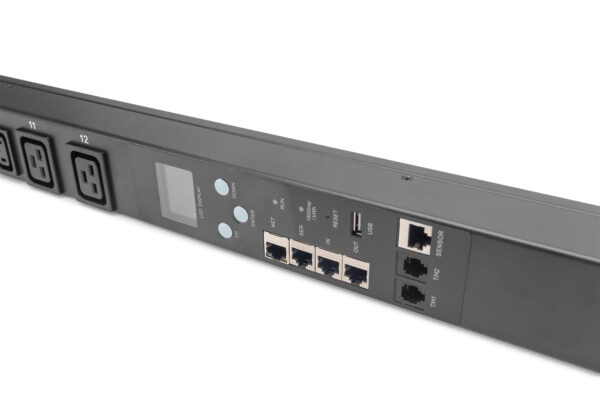 DIGITUS Smart PDU, Input Monitored, ingresso 1x16A, uscite 20 x C13, 4 x C19