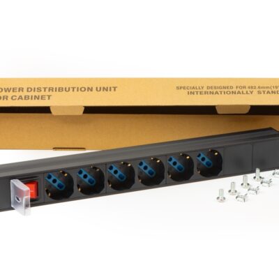 MULTIPRESA DA RACK 19″ 6 PRESE UNIVERSALI CON INTERRUTTORE SPINA ITALIANA 16A COLORE NERO VITI INCLUSE