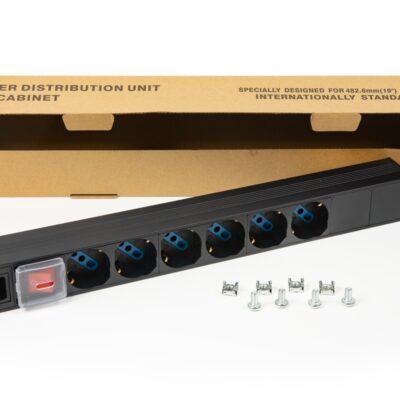 MULTIPRESA DA RACK 19″ 6 PRESE UNIVERSALI CON CAVO ALIMENTAZIONE C14 MASCHIO REMOVIBILE